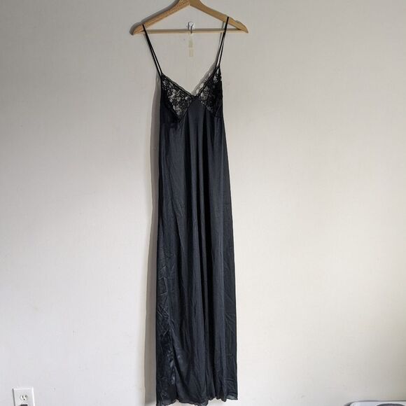 Vintage Lady Cameo Black Lace Maxi Nightgown Women's Size Large - Picture 1 of 8